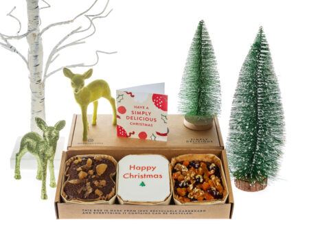 Christmas Letterbox: Christmas Cake, Ginger Cake and Chocolate Biscuit Cake